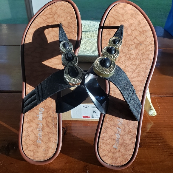 Women's shoes - Picture 1 of 4
